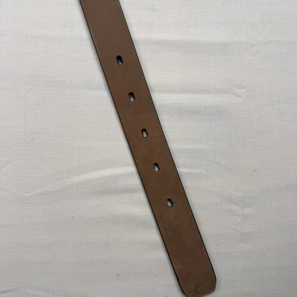 Carhartt WB5518-W Women’s Brown Full Grain Leather Belt Size M 41” NEW